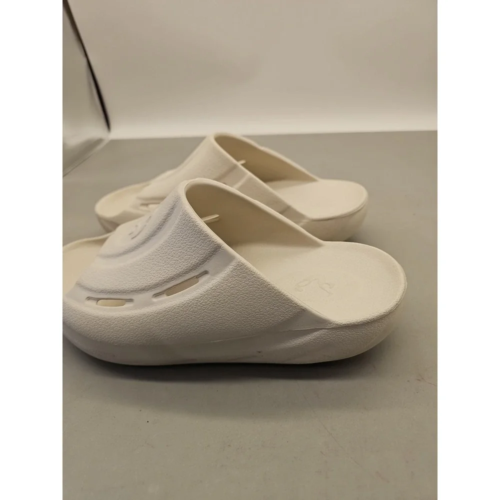 SHAQ Slidosis Slip ONS Sandals‎ Slides White  Size 9 EUC